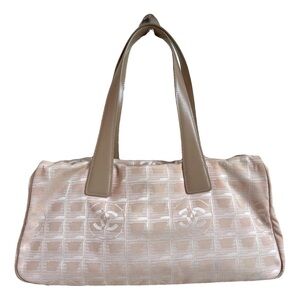 CHANEL Pink and Cream Shoulder Bag